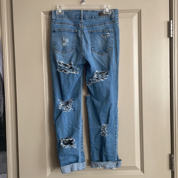 DIY Ripped Jeans - Picture 3 of 3